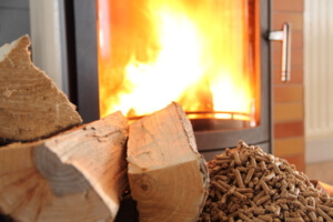 Pellets aus einer Pelletpresse kaufen Feuer Kamin Holz